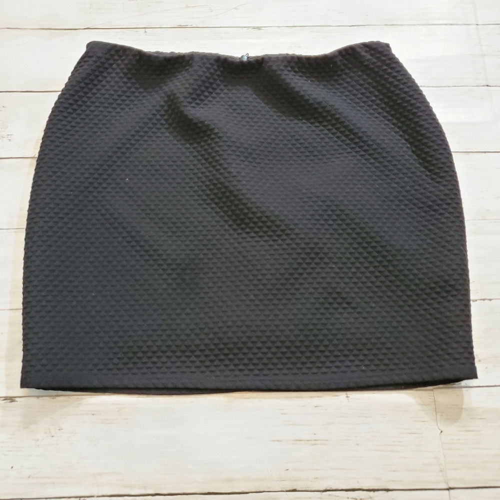 Revolve‎ bailey 44 black mini skirt quilted medium - Picture 2 of 8